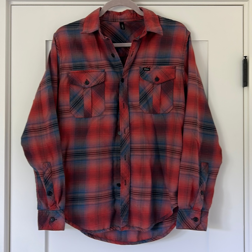 RCVA red plaid button shirt sized small